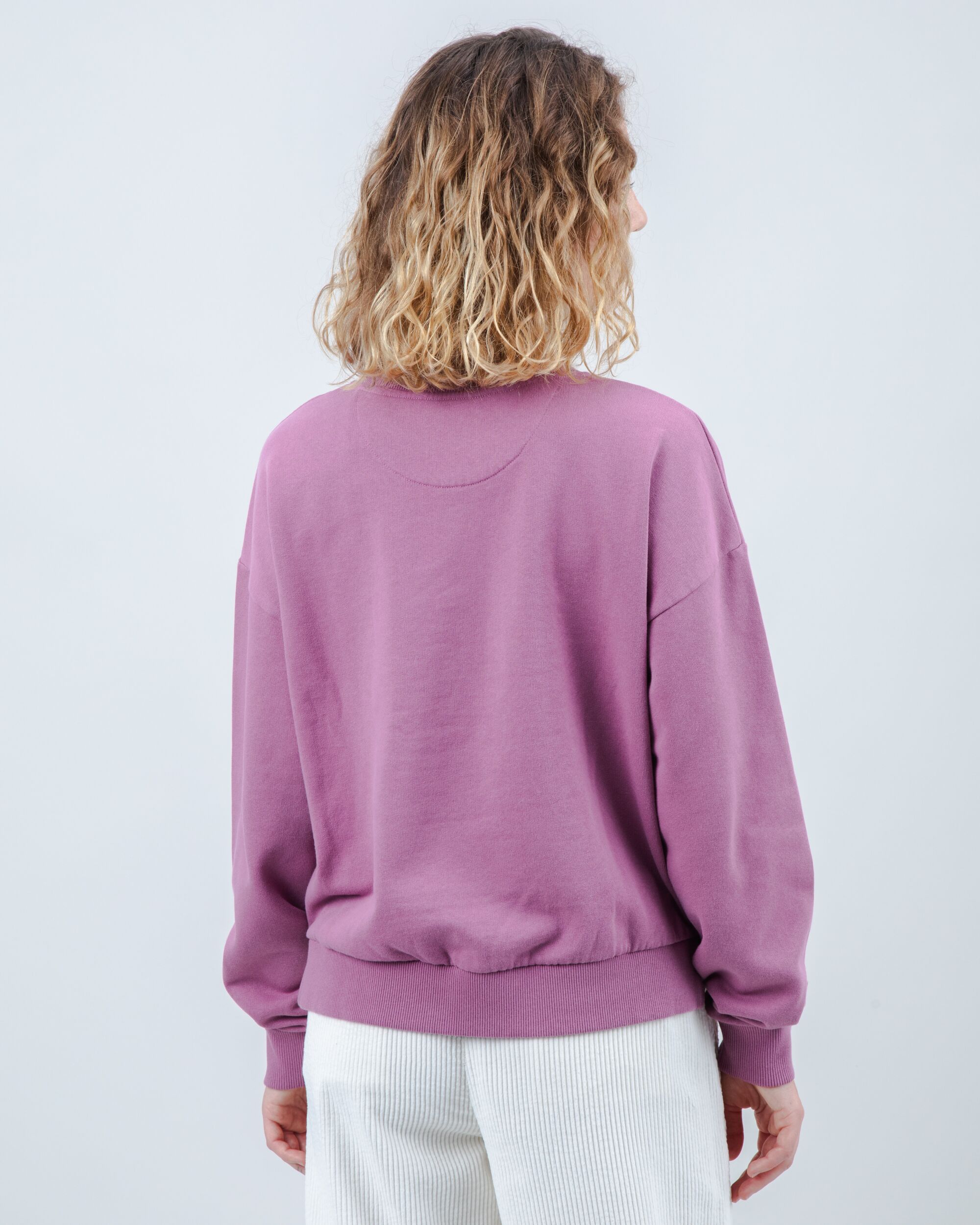 Peanuts Snoopy Doghouse Rounded Cotton Sweatshirt Grape