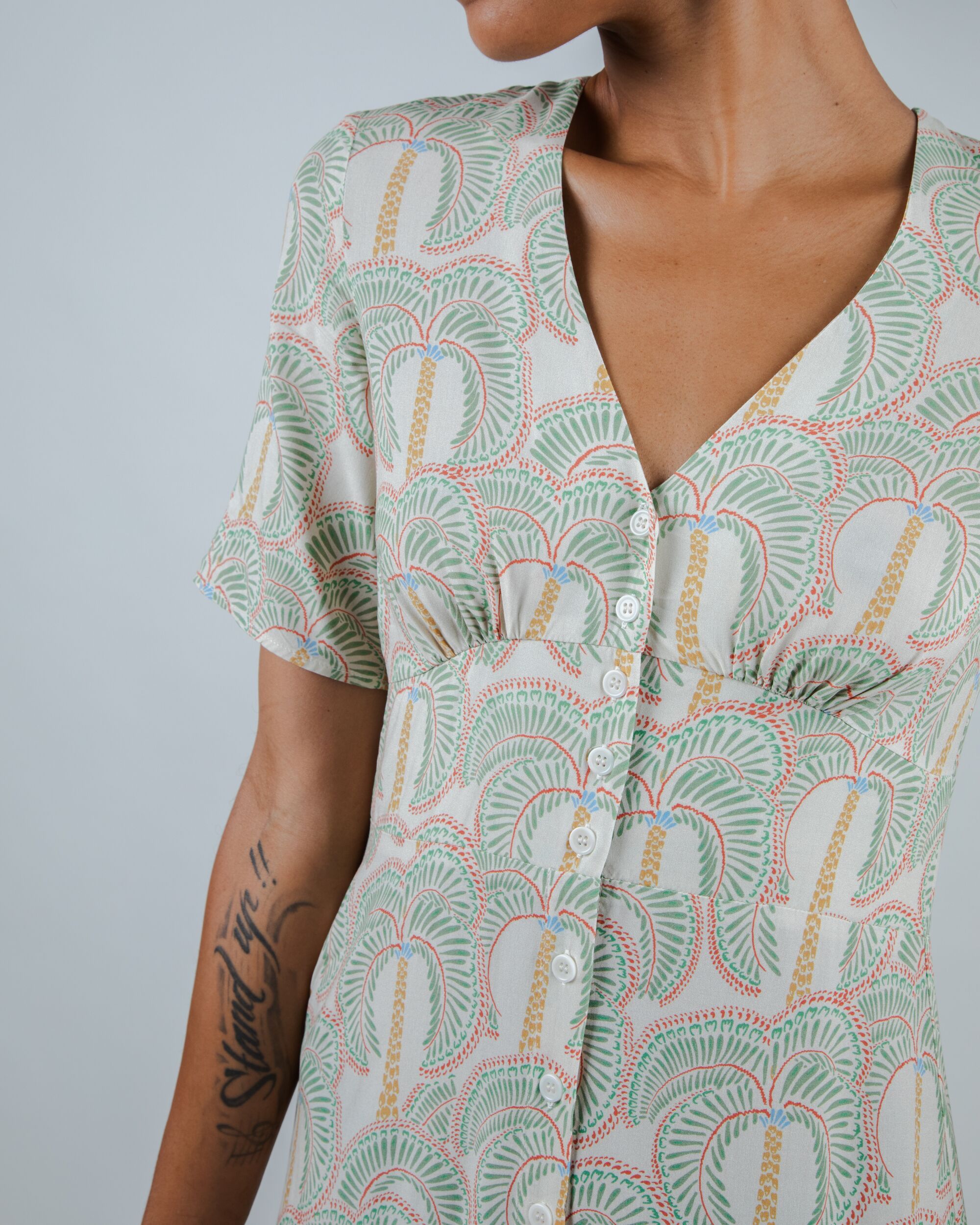 Borneo V-neck Dress Ecru