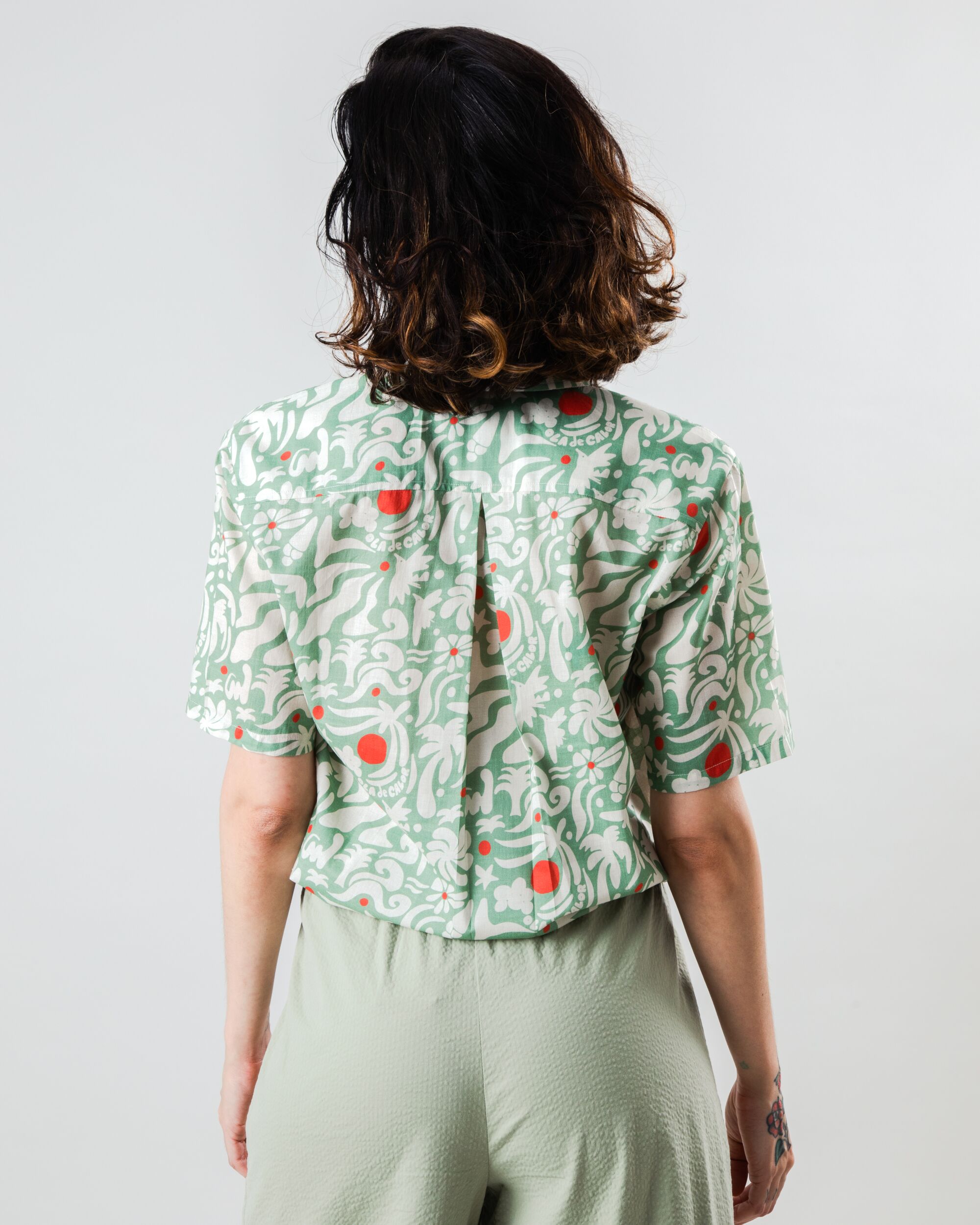 Ola de Calor Aloha Blouse Light Green