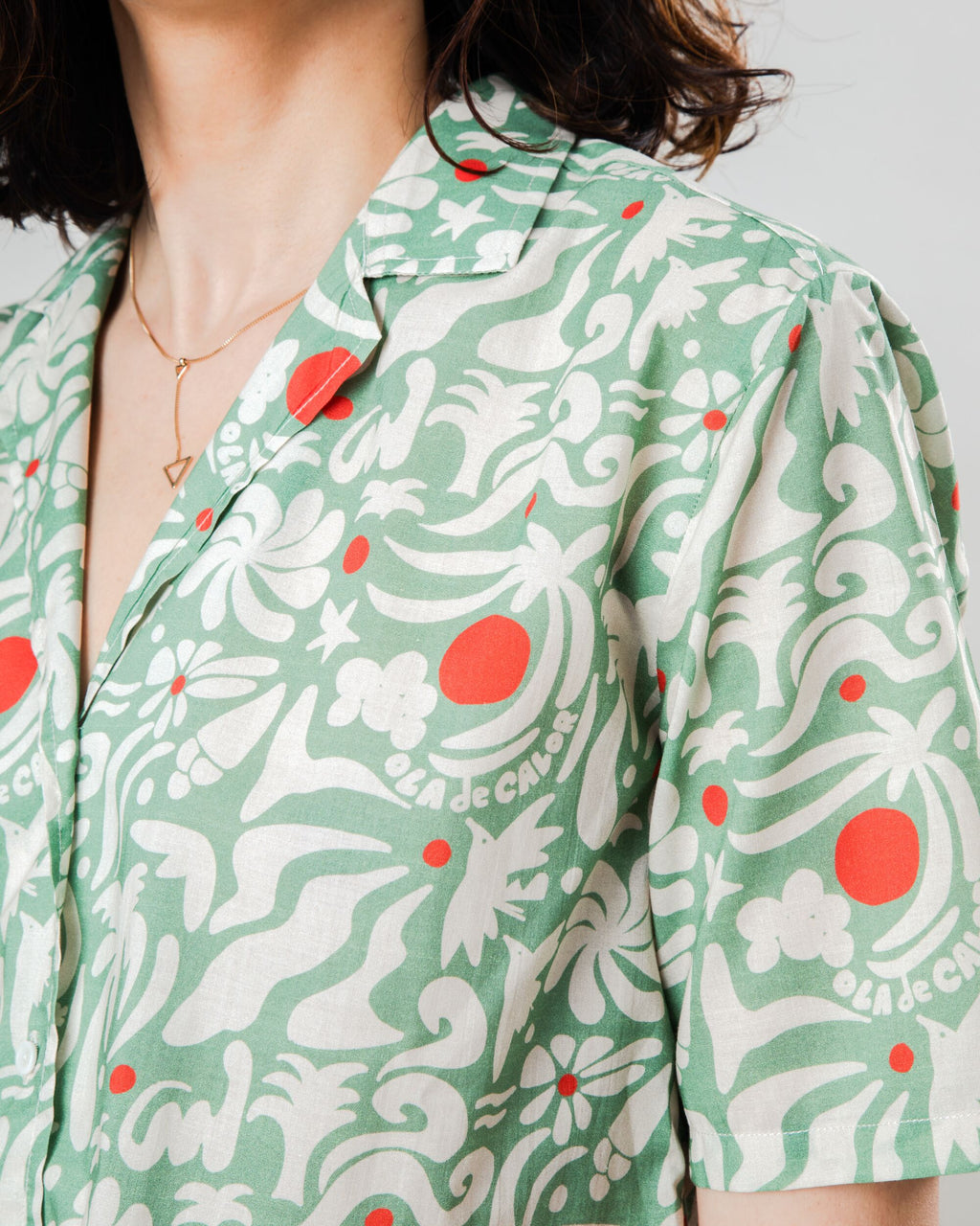 Ola de Calor Aloha Blouse Light Green