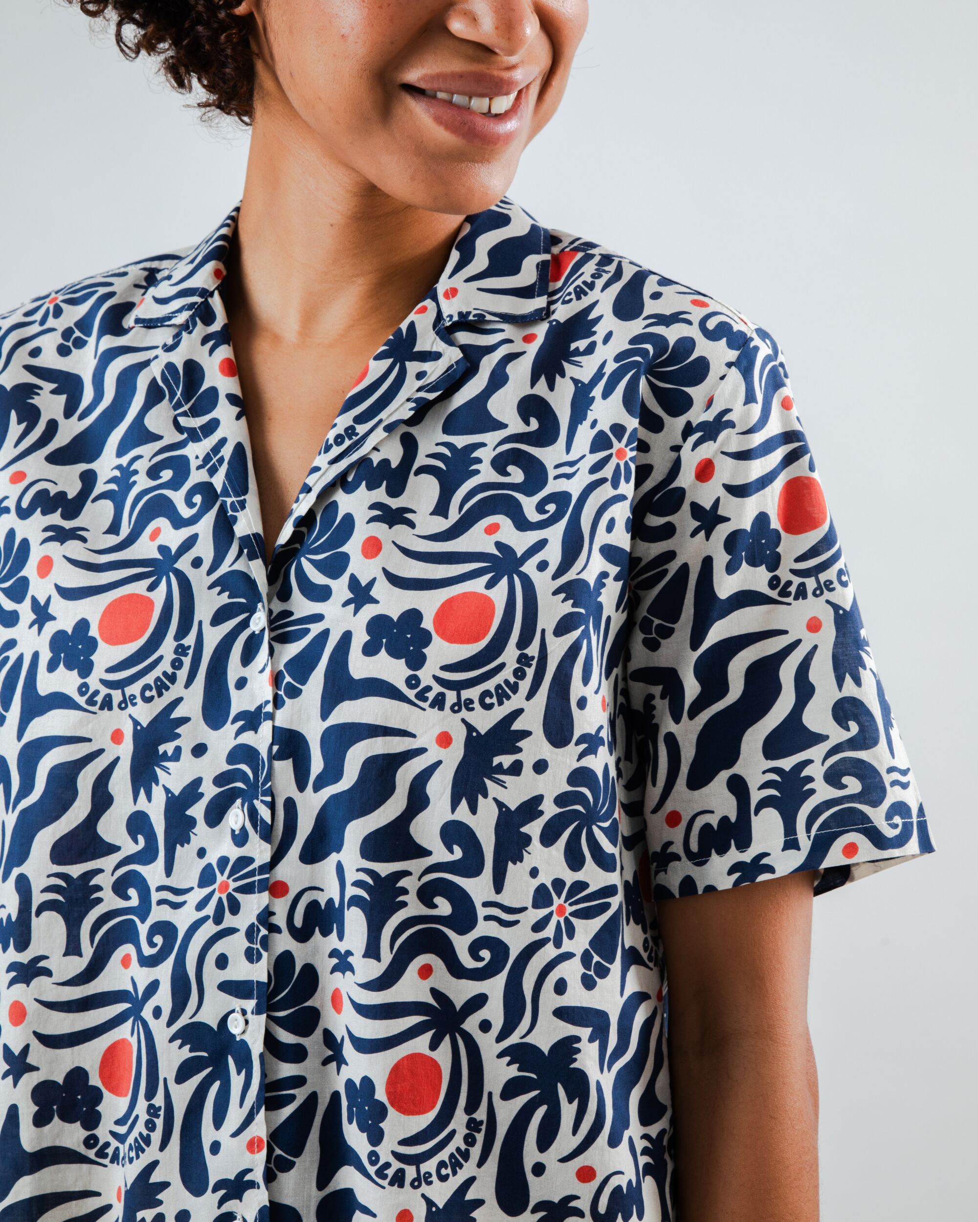 Ola de Calor Aloha Blouse Navy