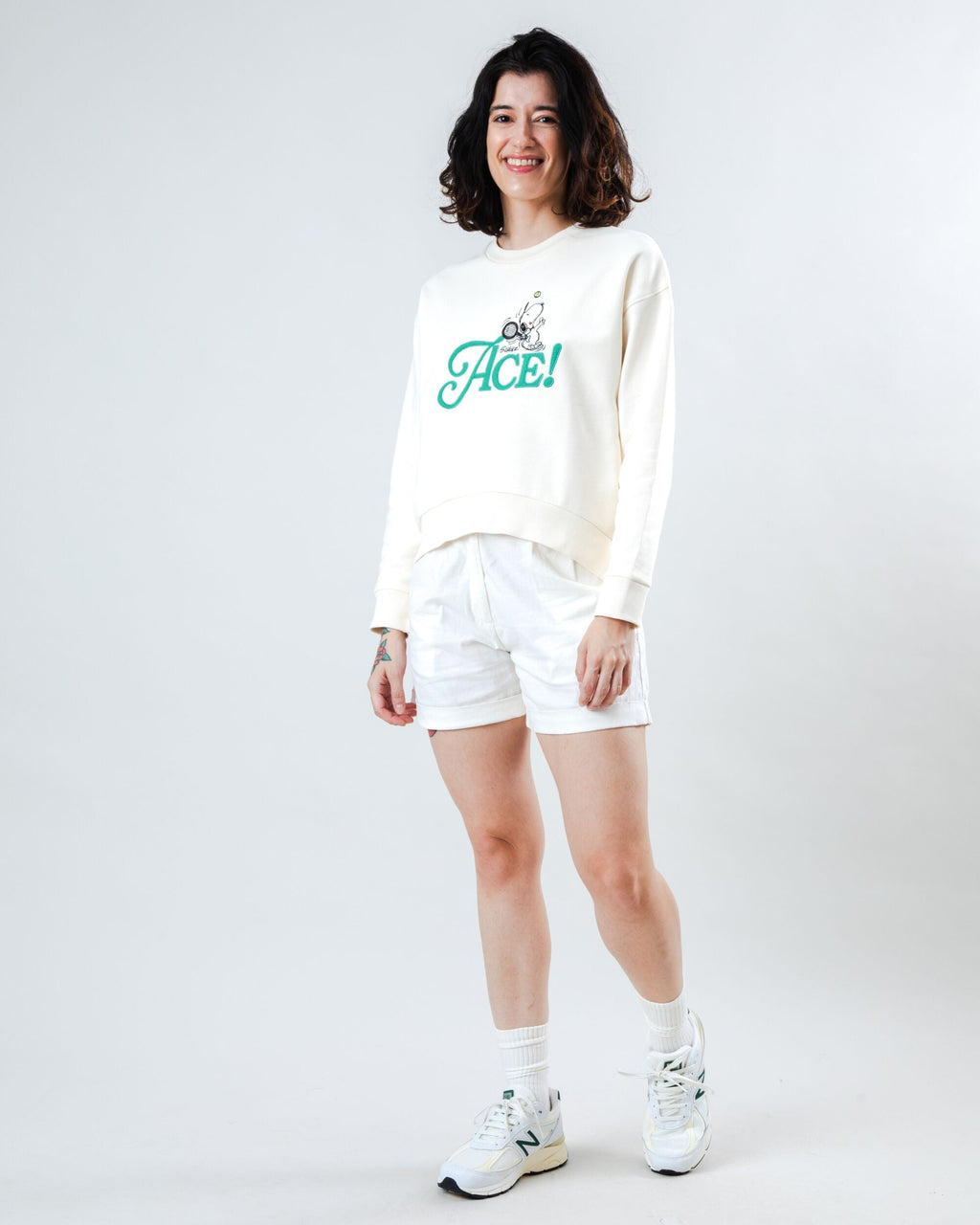 Peanuts Tennis Ace Snoopy Sweatshirt Rounded Hem Ecru
