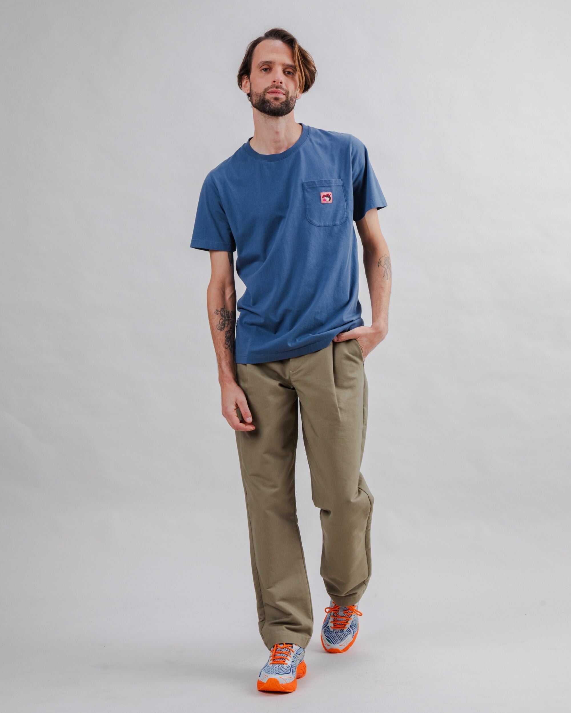 Sobremesa Pleated Pants Kakhi