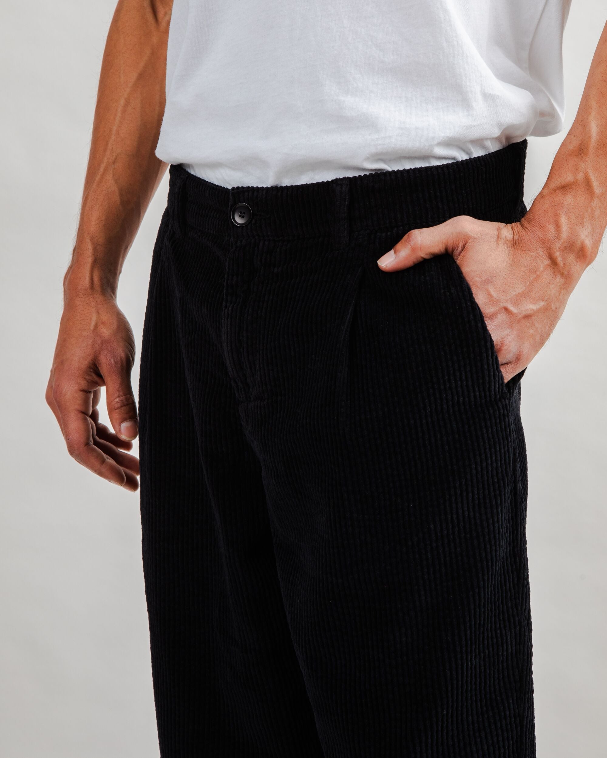 Corduroy Pleated Chino Pants Black